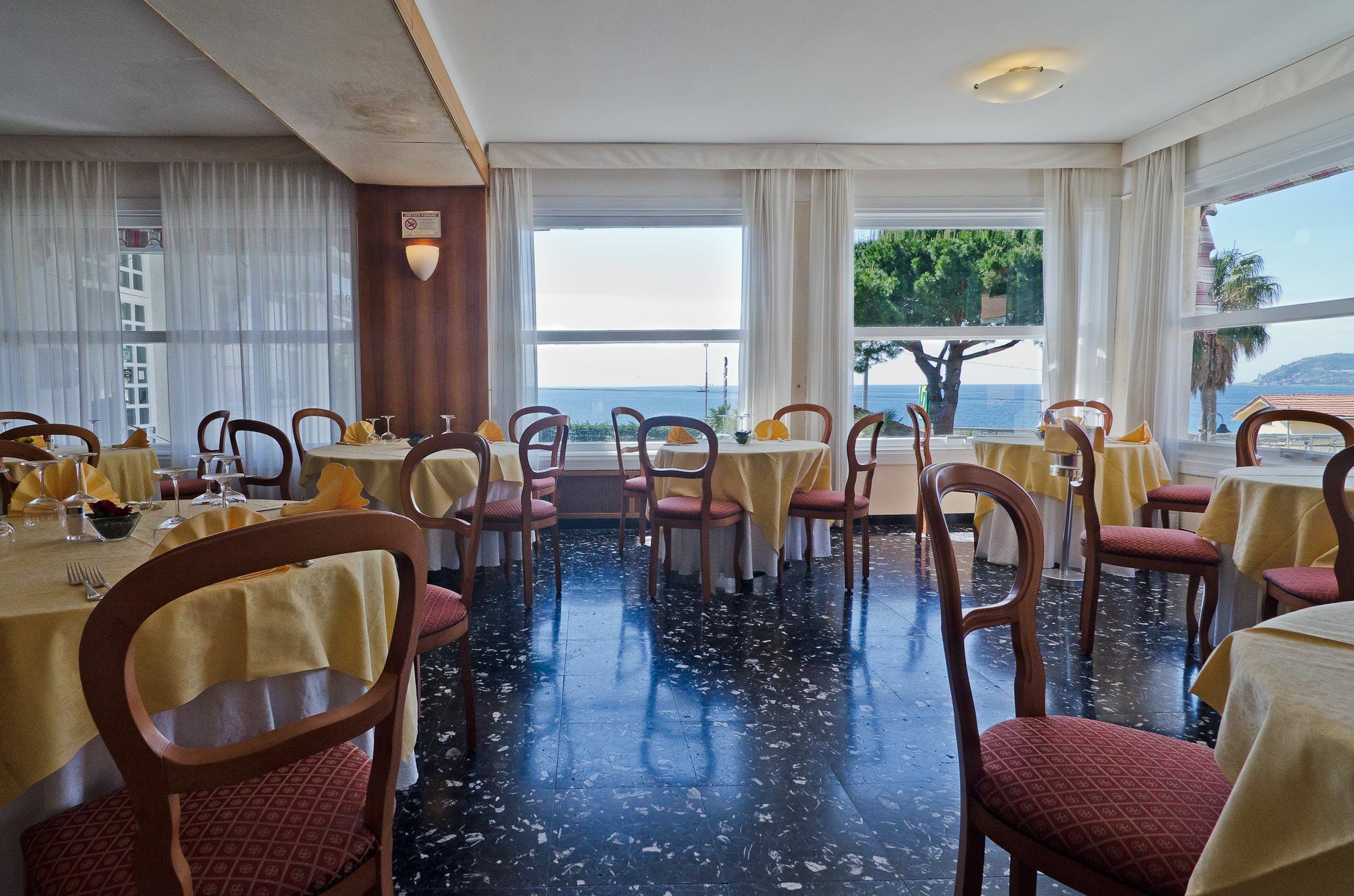 Hotel Ariston Montecarlo Sanremo Exteriör bild